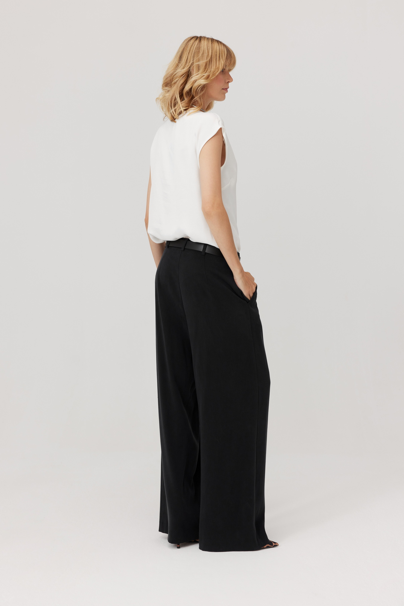 Elegant Hayden Trousers Black