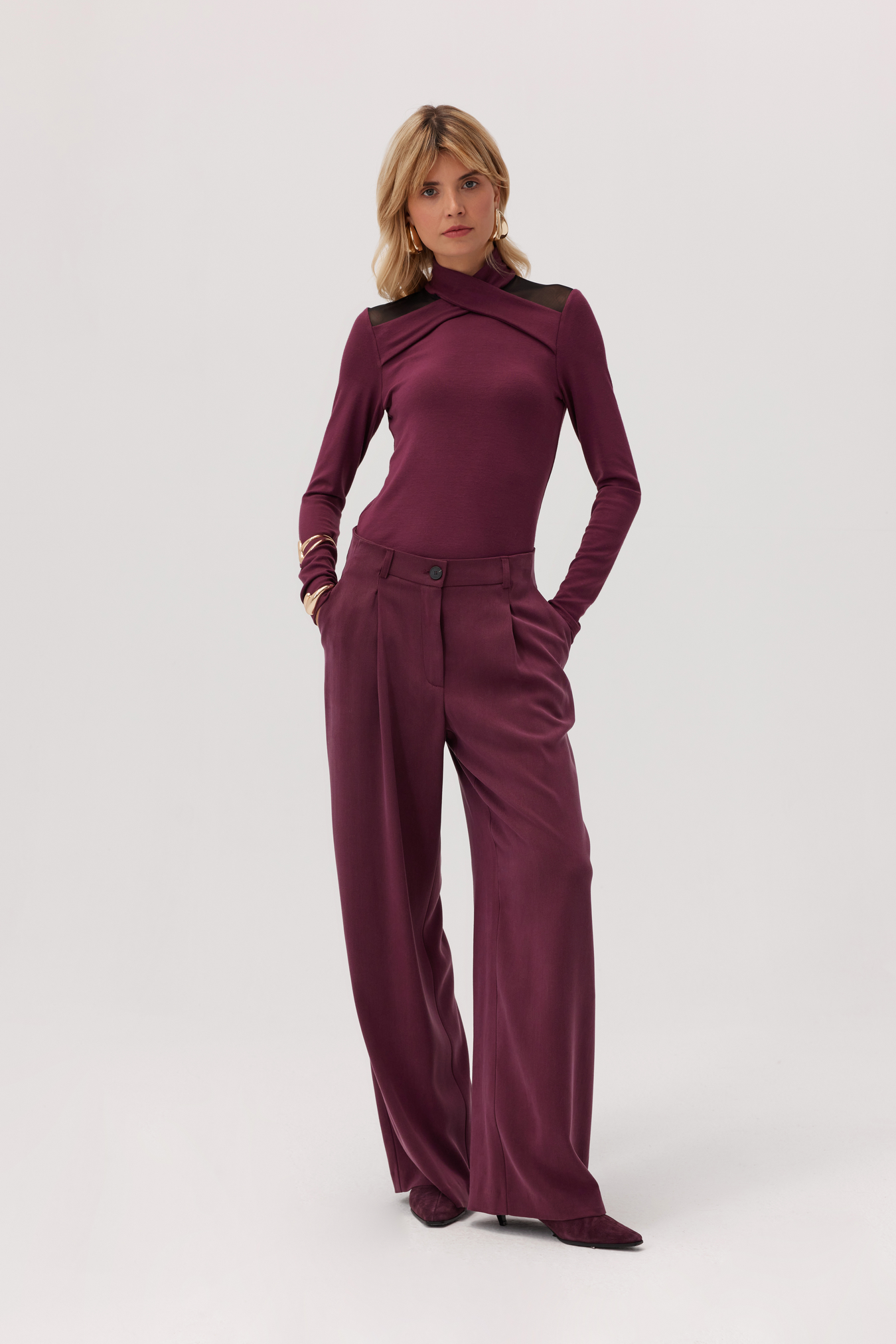 Voga Burgundy Knitted Blouse