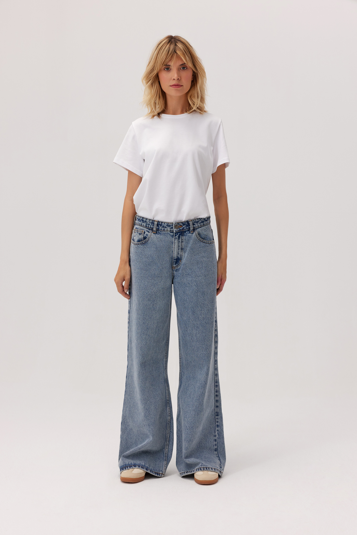 Echo Wide Leg Jeans