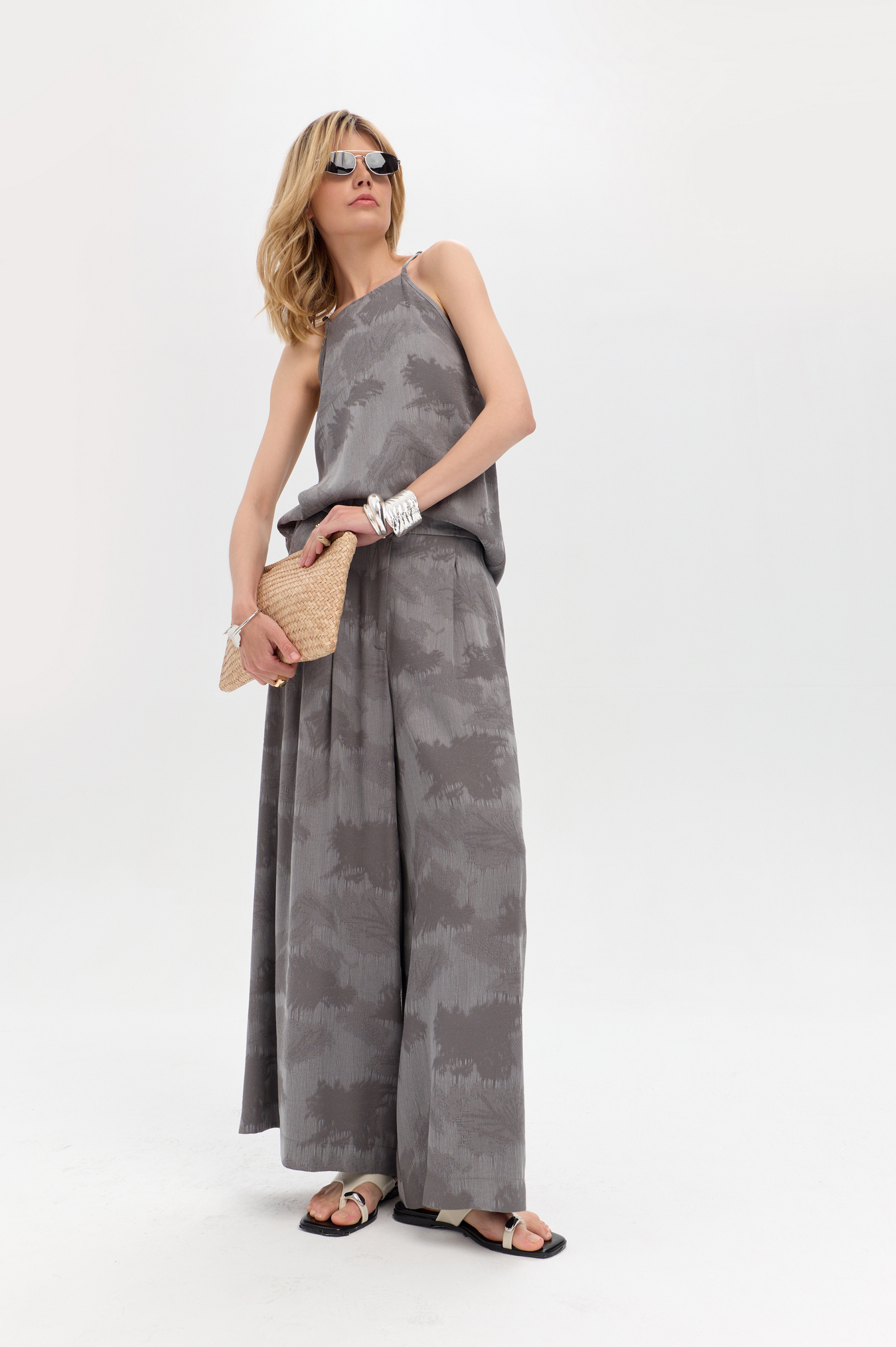 Flam Strappy Top In Grey