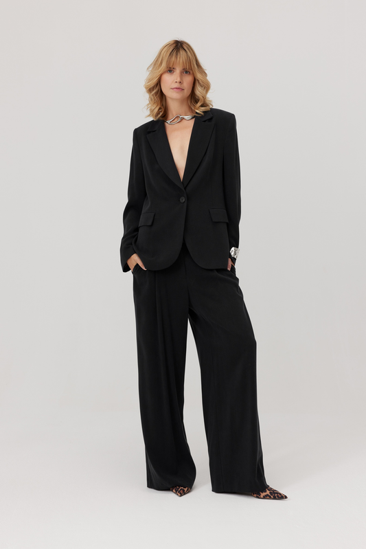Elegant Hayden Jacket, Black
