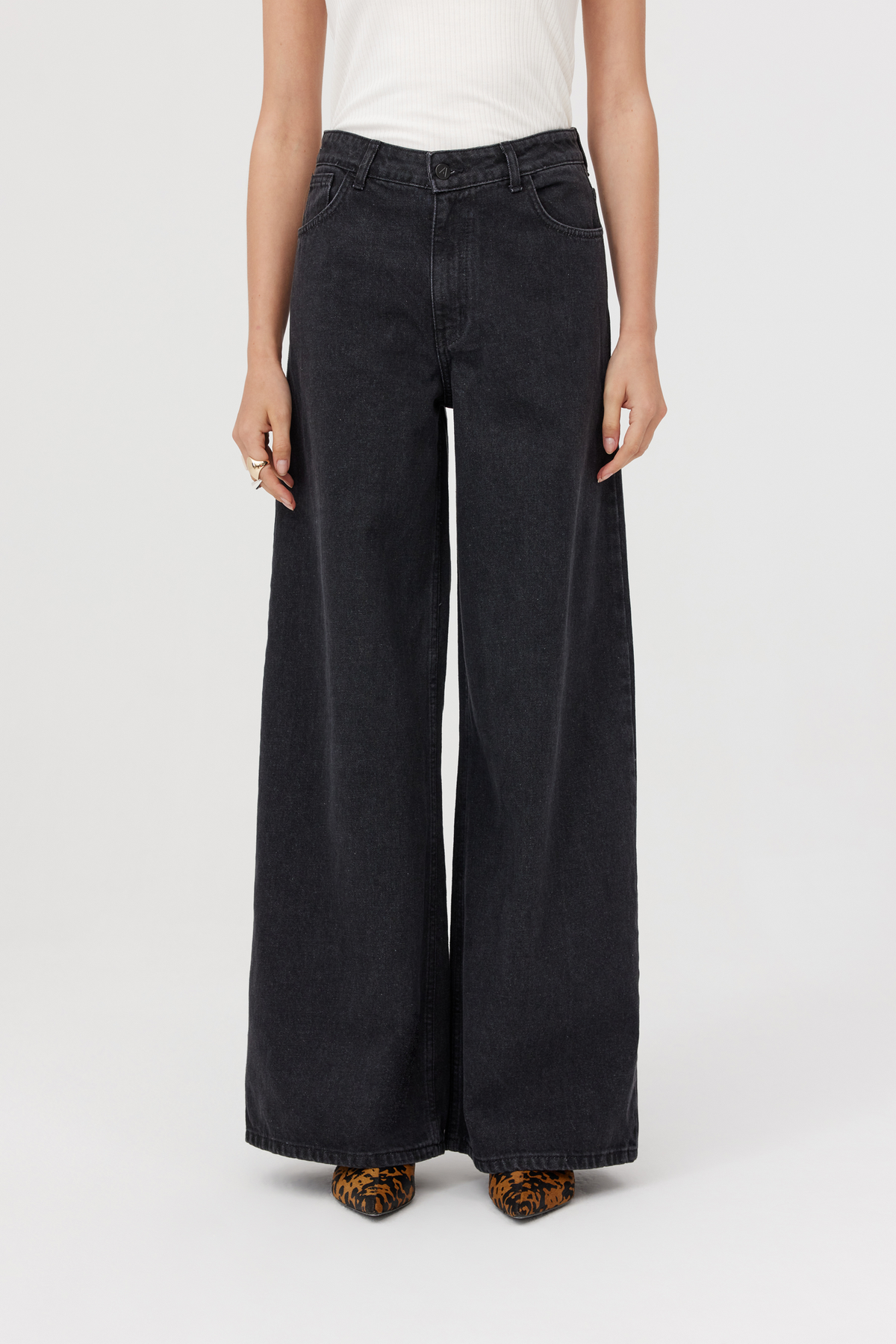 Onda Wide Leg Jeans